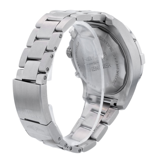 Breitling Avenger Chronograph 45 A13317 Image 3